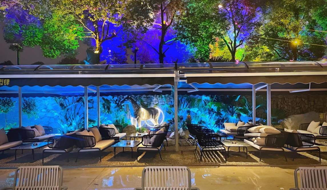 復(fù)古宮廷風(fēng)酒吧