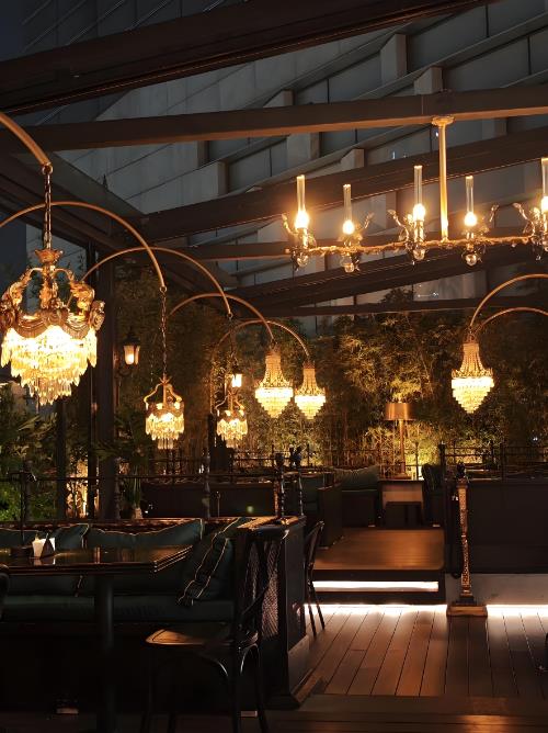 復(fù)古宮廷風(fēng)酒吧