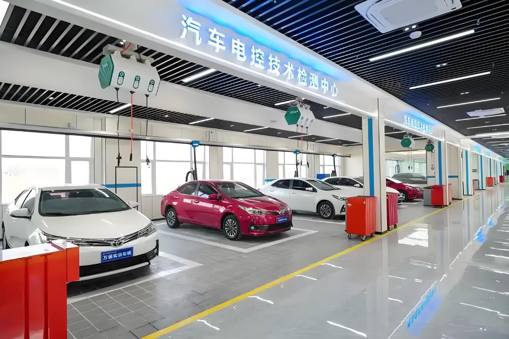 重慶汽車修理店裝修設(shè)計